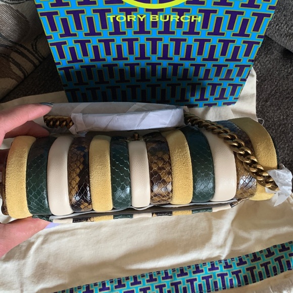 Authentic TORY BURCH Napa leather/Snakeskin/Suede turnlock flap Crosby - Picture 13 of 16